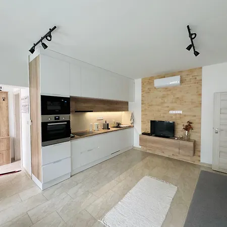 Winestone Corner Apartment *